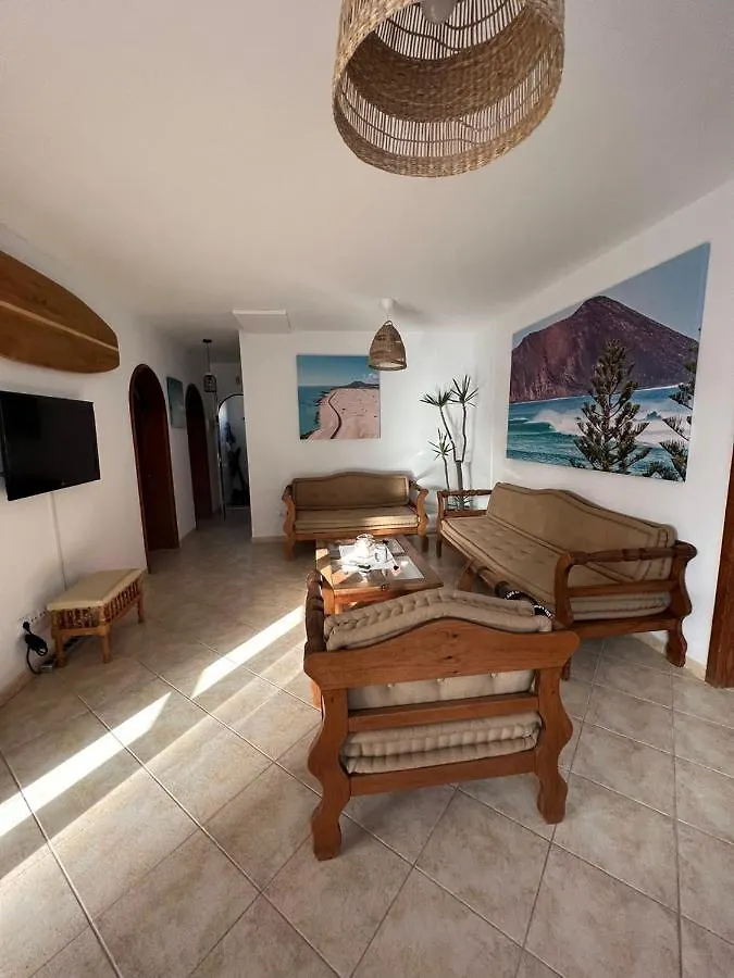 Pura Vida Surf Camp & School Hostel La Oliva 0*,  Spain